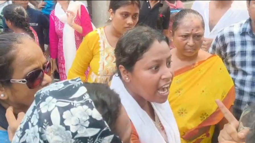 কী থেকে সমস্যার সূত্রপাত?