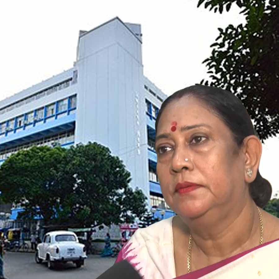 কৃষ্ণা চক্রবর্তী।