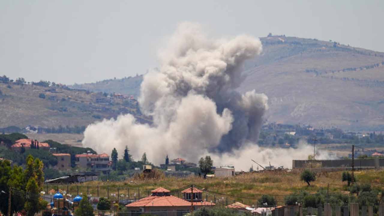 One UM peacekeeper killed and two wounded in shelling in south Lebanon
