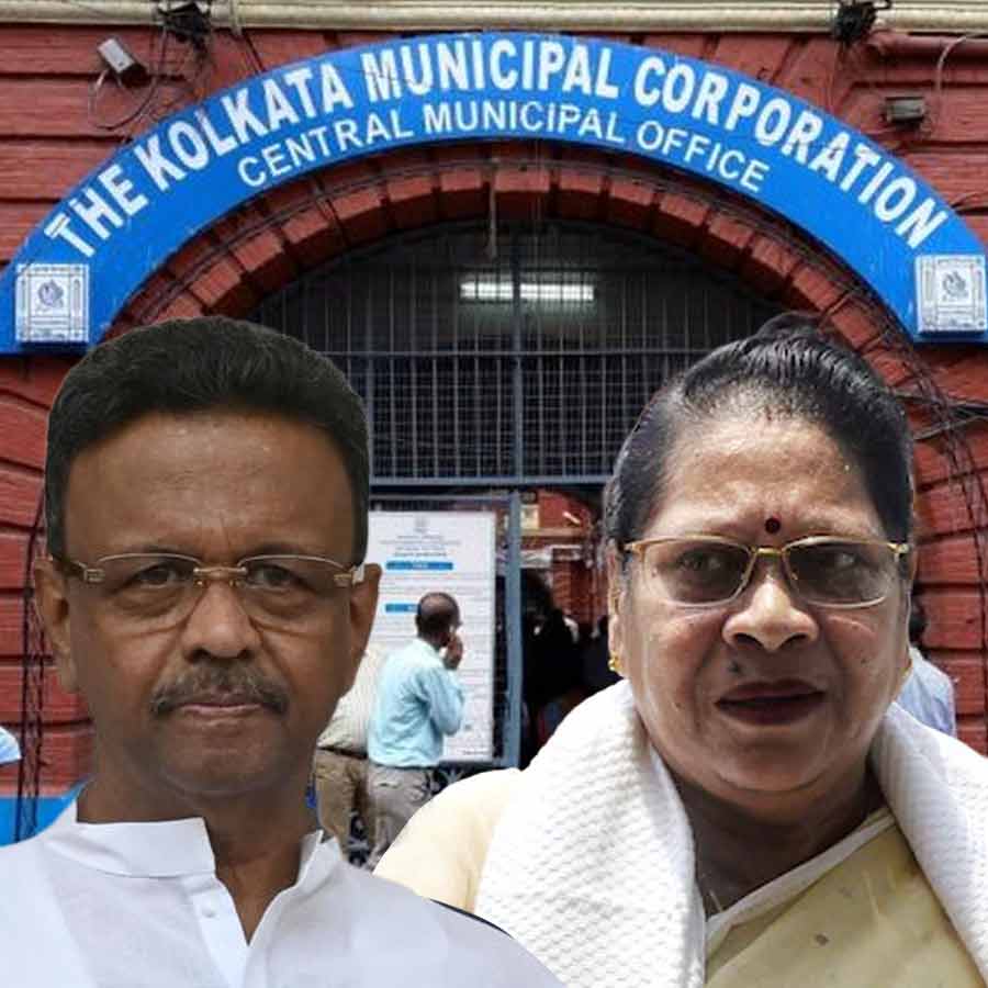 Firhad Hakim has not resigned from the post of Mayor of Kolkata, stated Chairperson Mala Roy