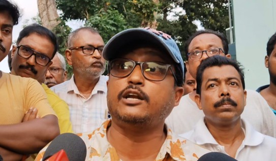 প্রোডাকশন ম্যানেজার গিল্ড-এর অভিযুক্ত সহ-সম্পাদক নিরুপম দে।