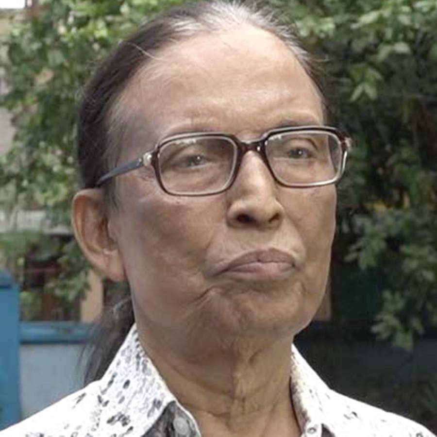 গুরুতর অসুস্থ পরিচালক সুজিত গুহ।