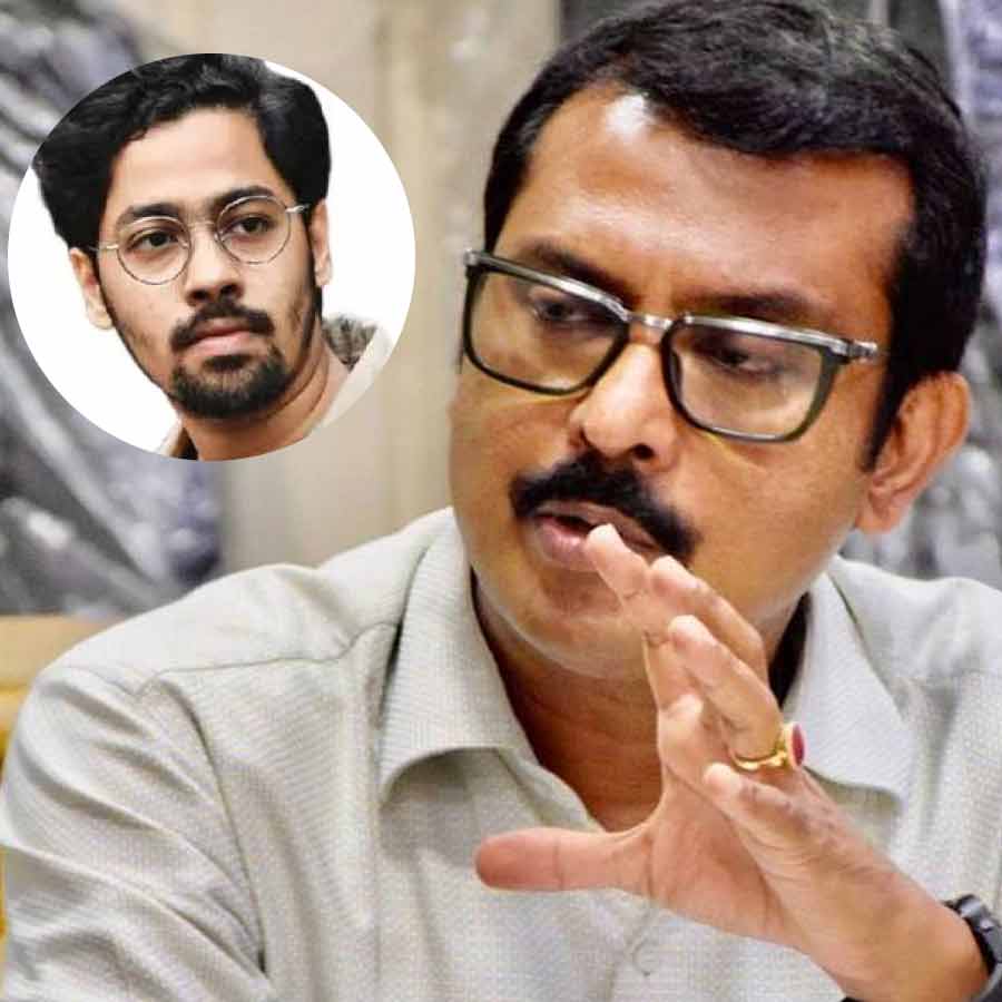 Actor Riddhi Sen’s reaction on Swarup Biswas Arrest incident