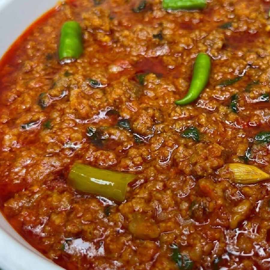 সব্জি দিয়ে বানিয়ে নিন  লাহোরি  কিমা মশলা।
