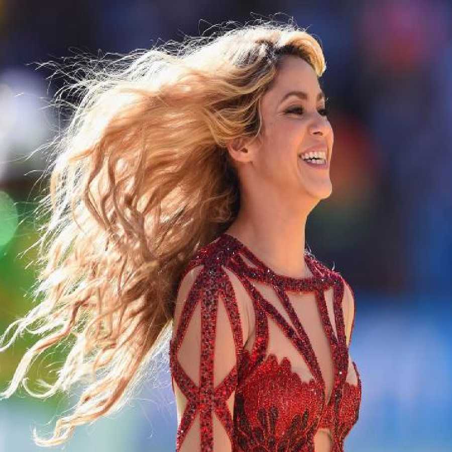 Shakira VS Spain