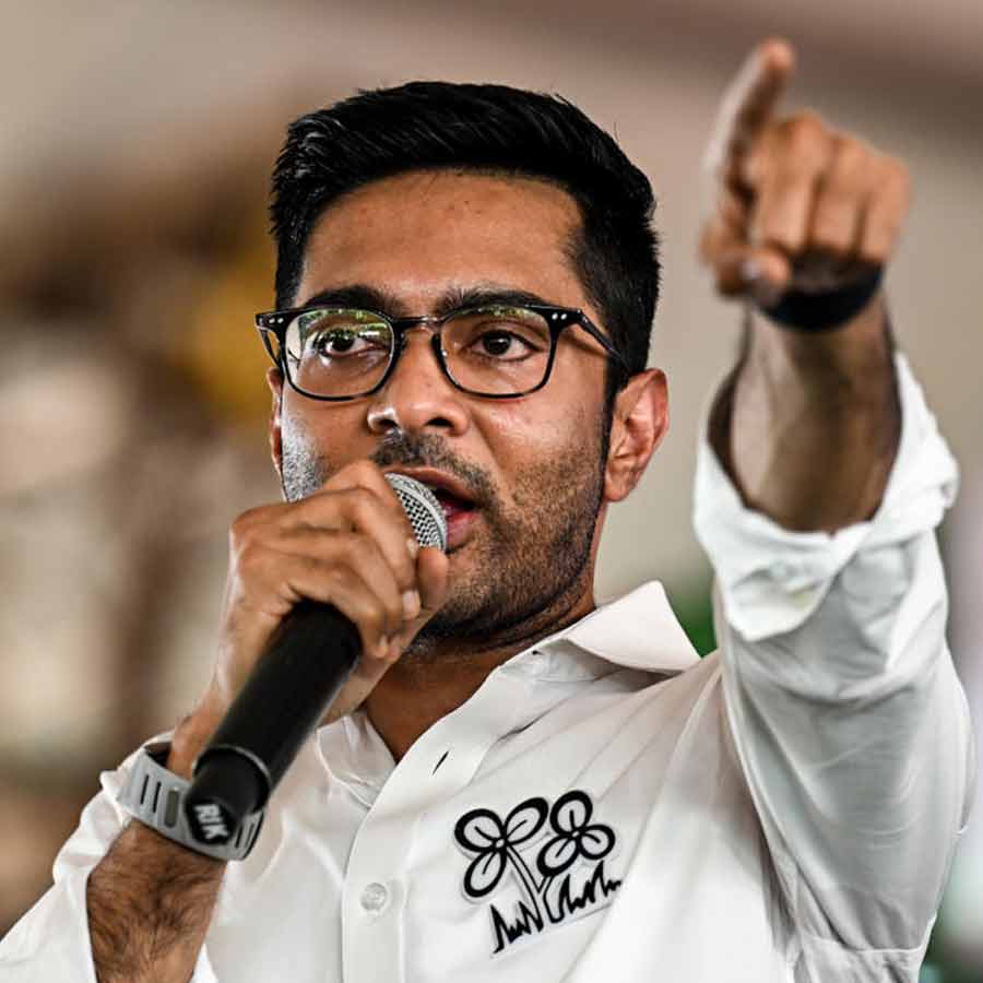 Abhishek banerjee leaves for Delhi on saturday instead of sunday