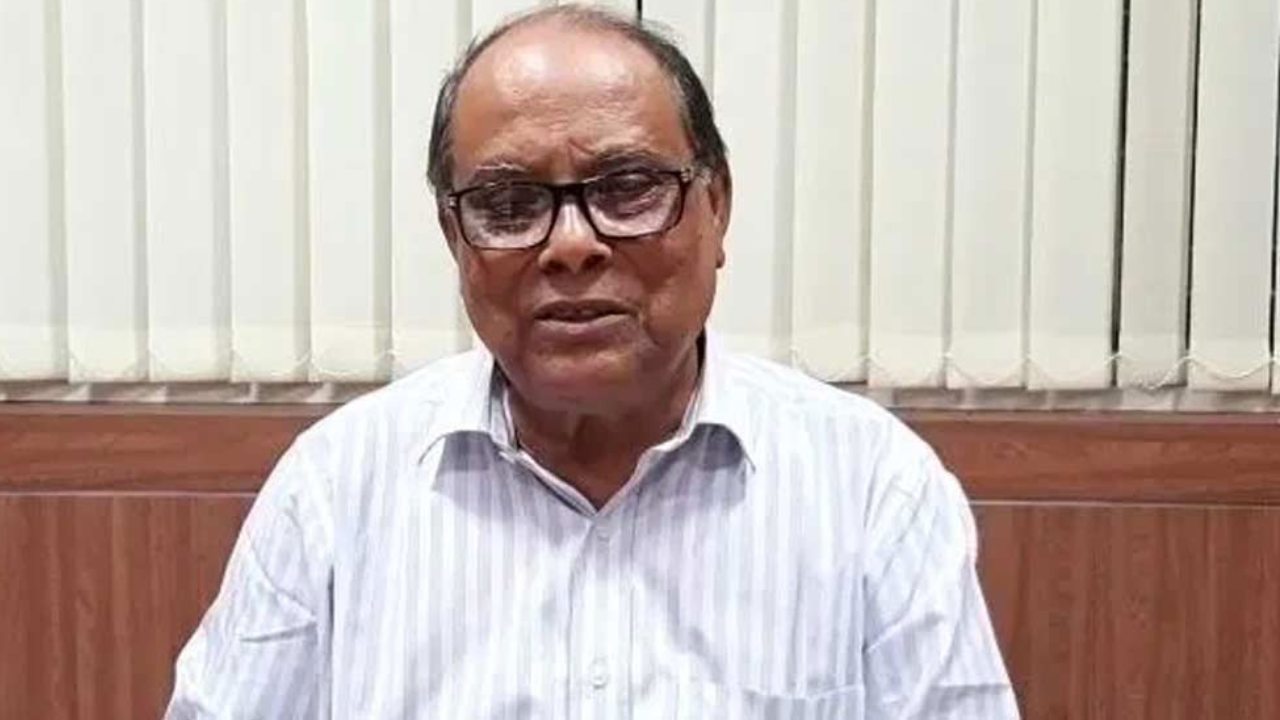 Former CPM leader Ashok Bhattacharya seriously injured after falling at home