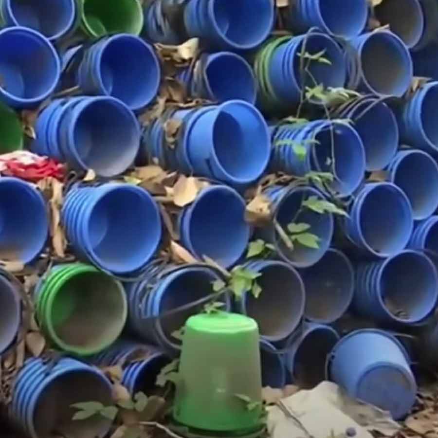 Kolkata Municipal Corporation Ward 116 councilor Krishna Singh accused of hoarding garbage bins