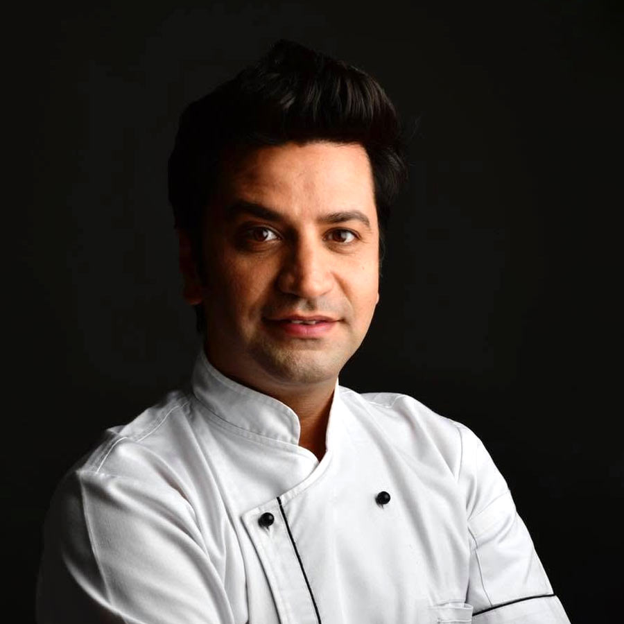 তারকা রন্ধনশিল্পী কুণাল কপূর।