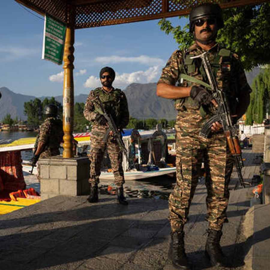 Pakistan-Occupied Kashmir Erupts in Protest After Clash at Local Leader’s Funeral In Rawalakot, Internet Suspended