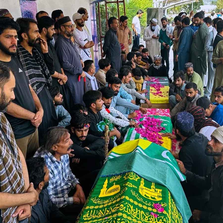 Pakistan-Occupied Kashmir Erupts in Protest After Clash at Local Leader’s Funeral In Rawalakot, Internet Suspended