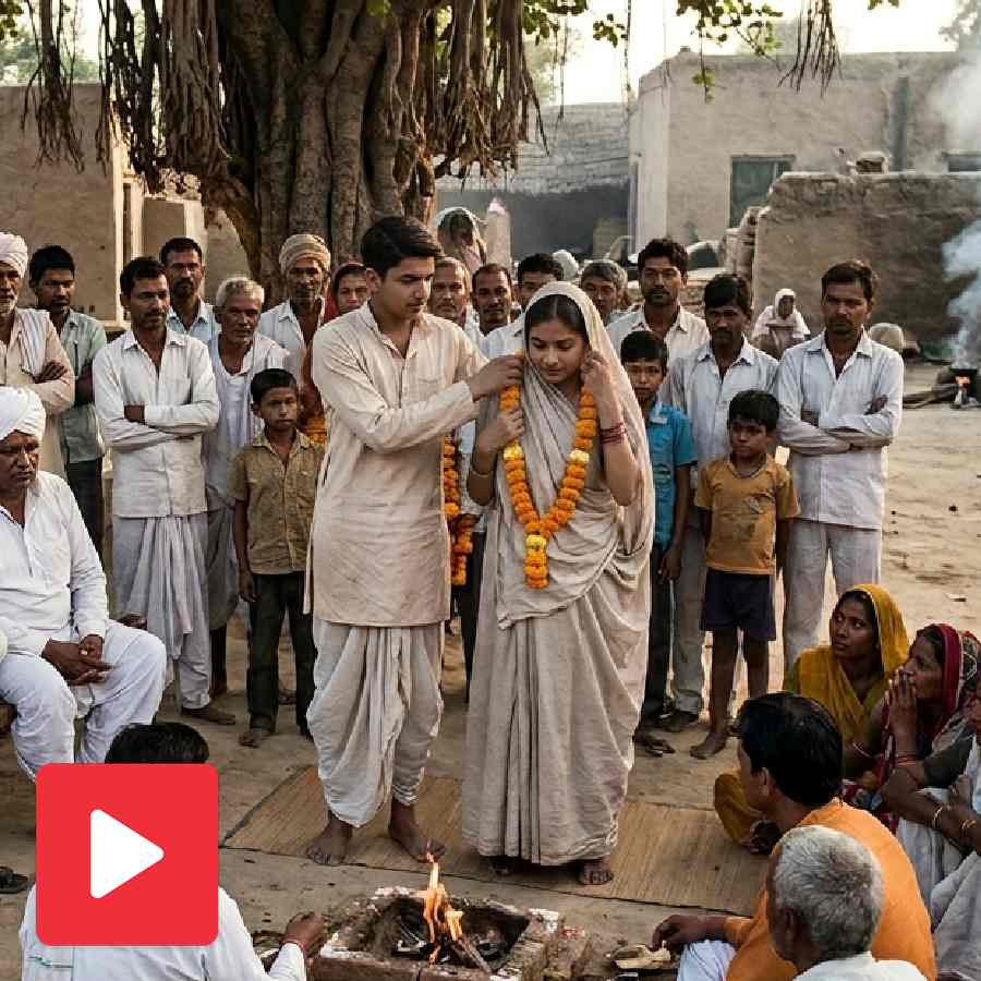 Video claims youth with his maternal aunt caught inappropriately in Bihar, villagers arranged their marriage in a temple