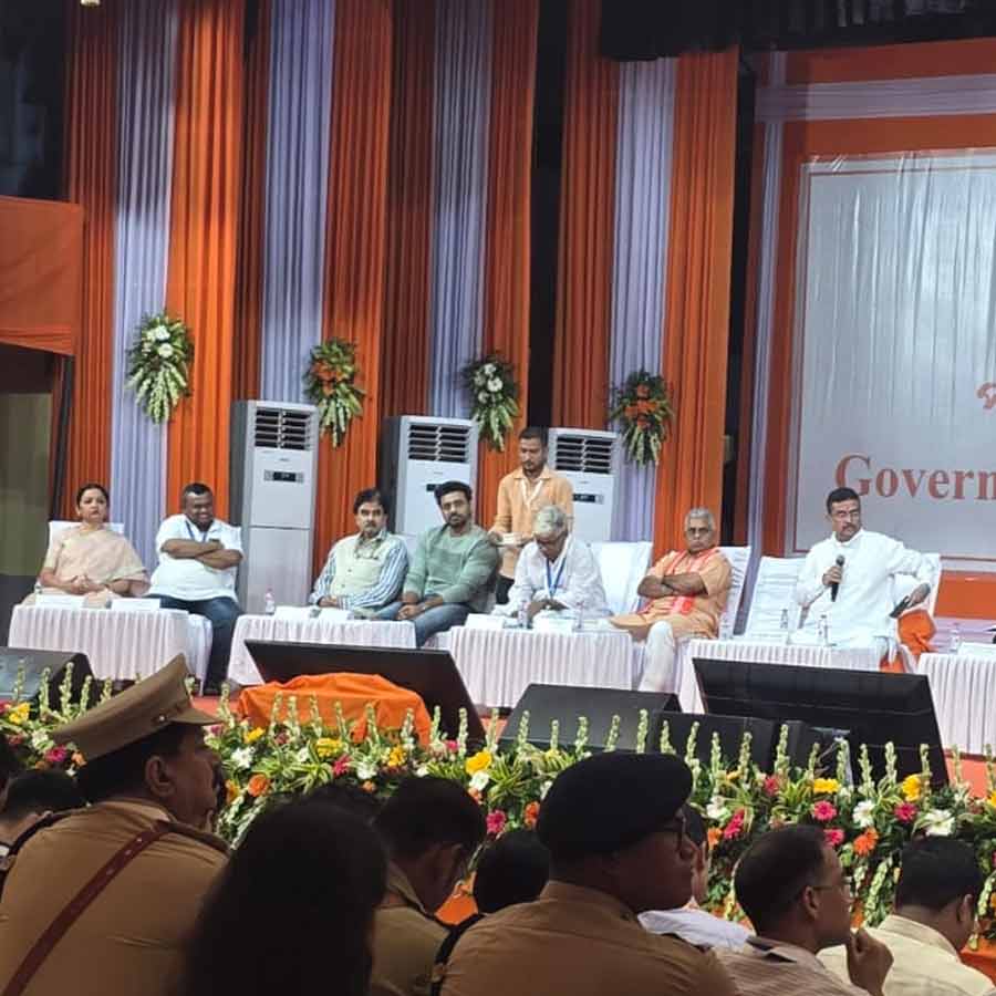 Several TMC leaders join Administrative Meeting of CM Suvendu Adhikari dgtld