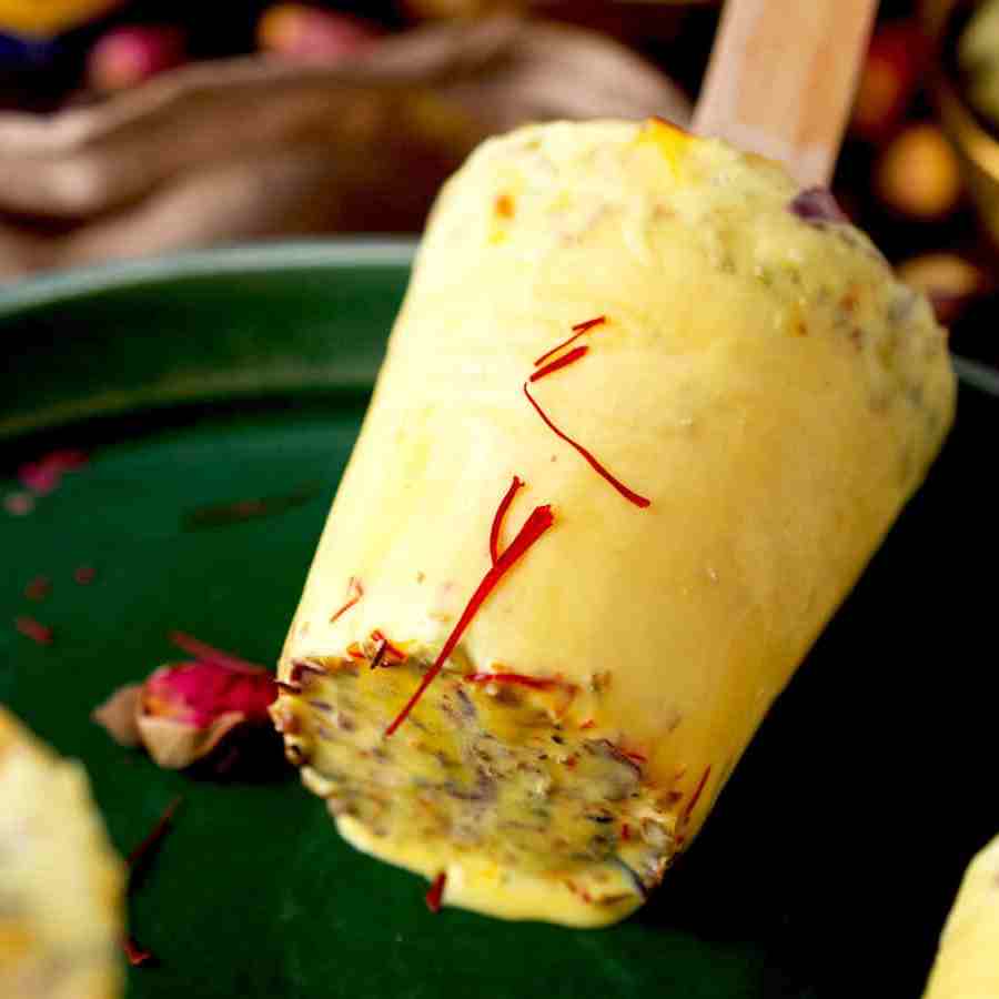 ডাব-জাফরান পেস্তা কুলফি