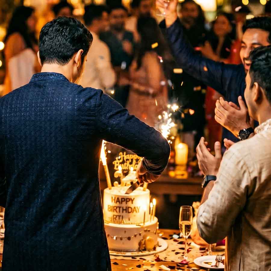 New Gossip that Popular television couple decided to part ways and that’s why actor celebrated his birthday in another city dgtl