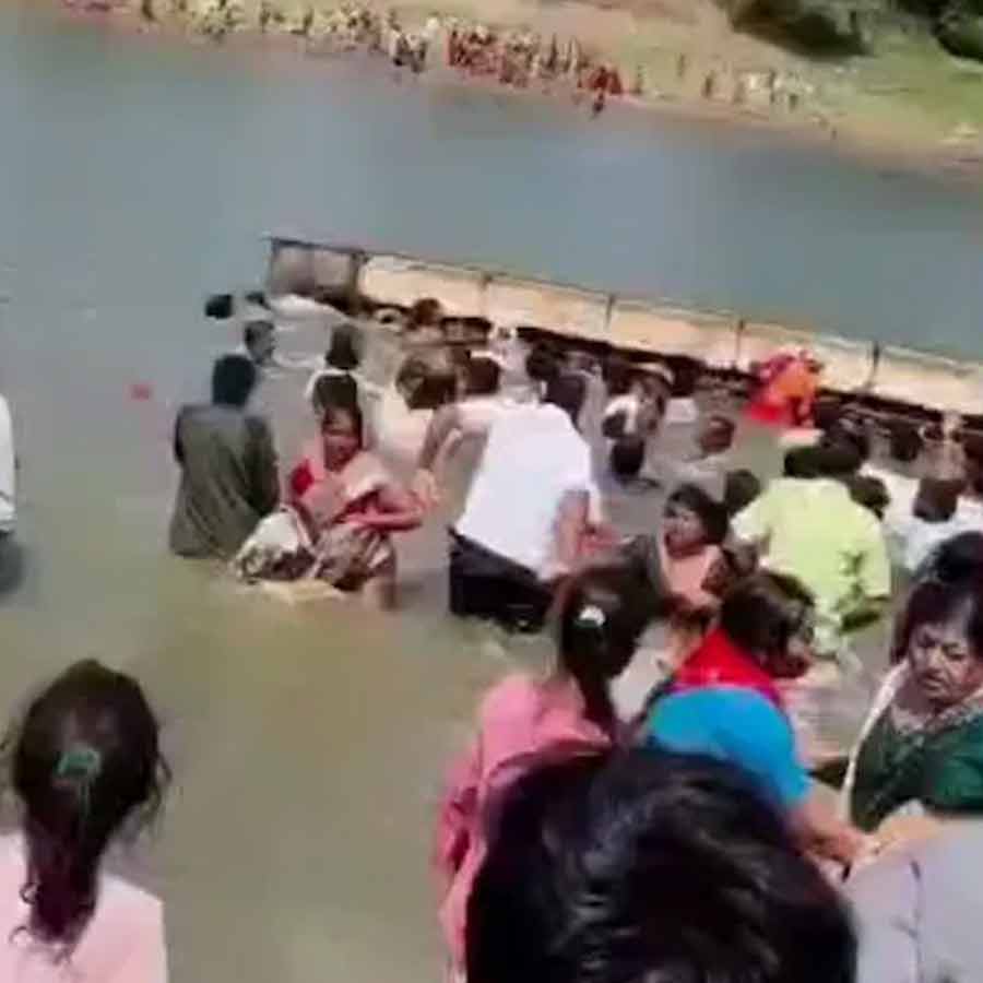 নৌকাডুবি মহারাষ্ট্রে। ছবি: সংগৃহীত।