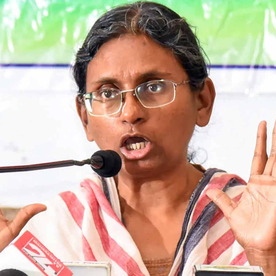 মীনাক্ষী নটরাজন।