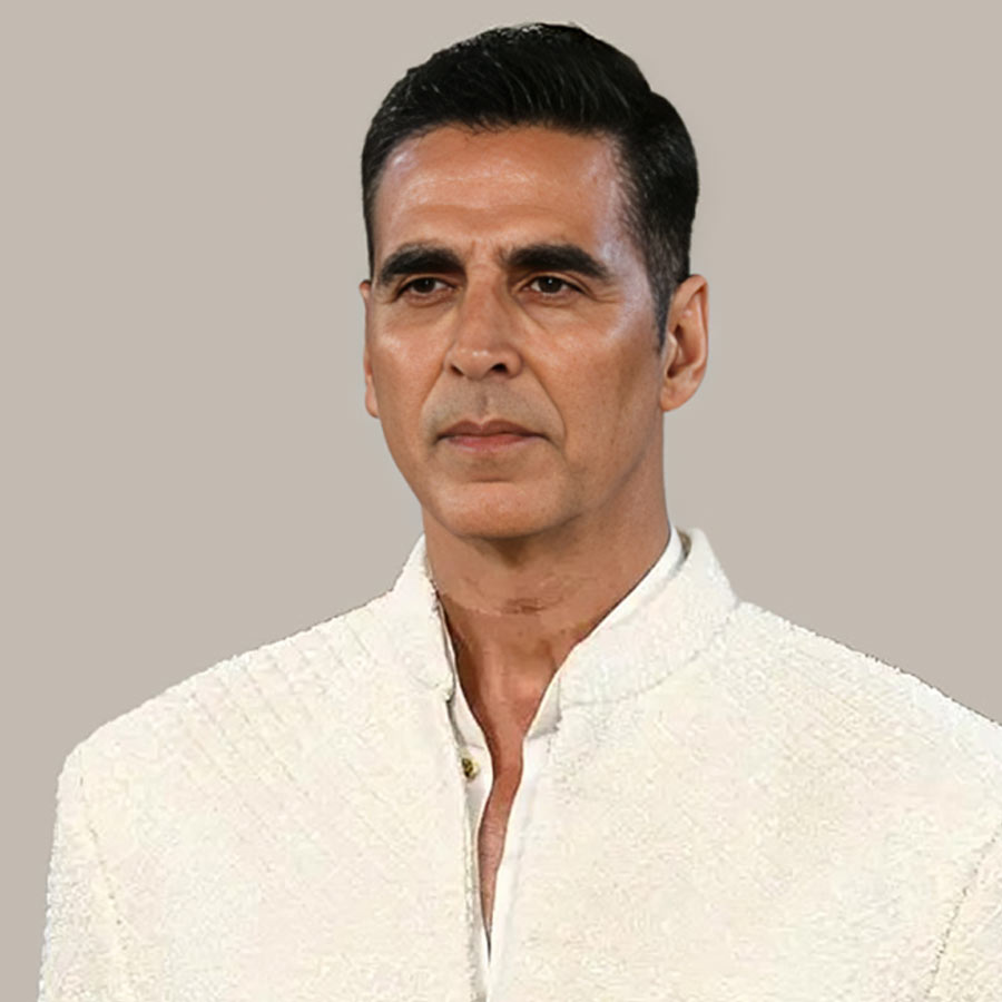 অবসর নিচ্ছেন অক্ষয়?
