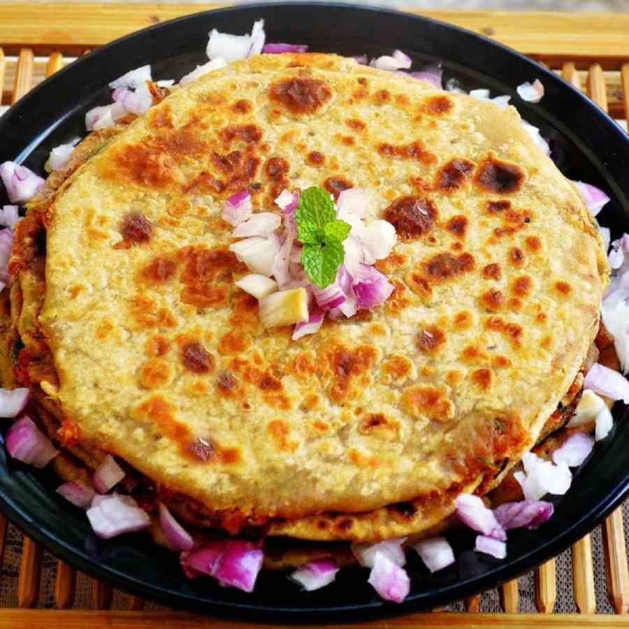 How to make perfect onion paratha