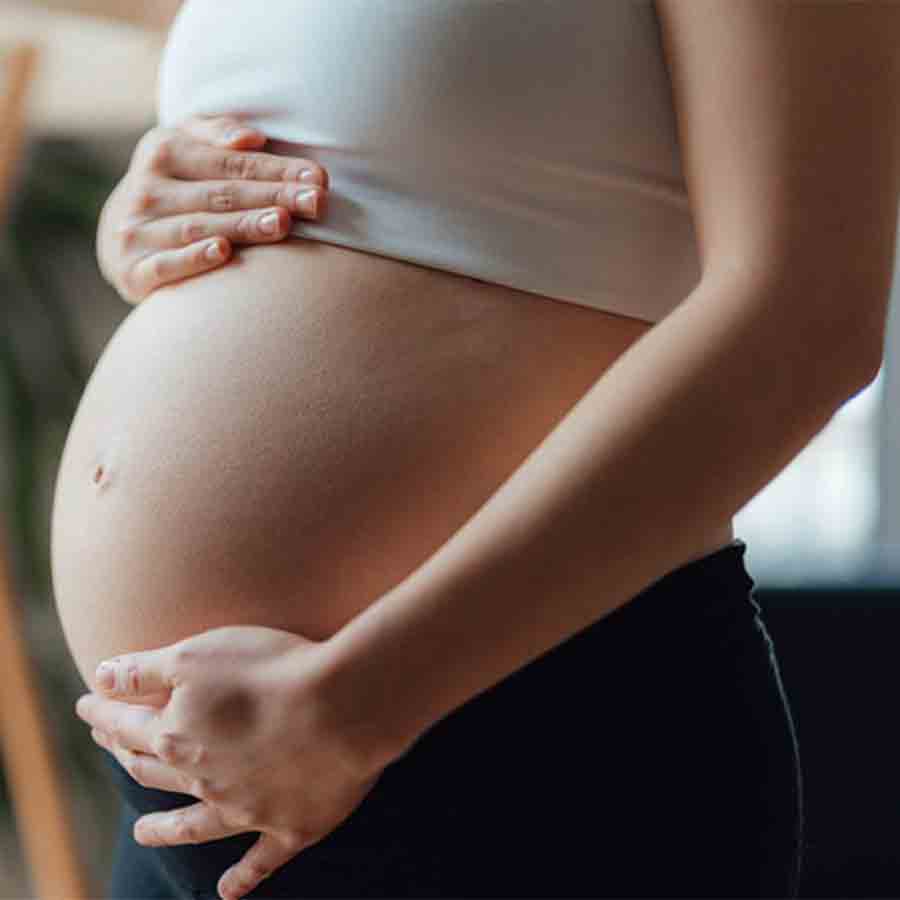 9-month Pregnant woman shares video of performing headstand, is it safe