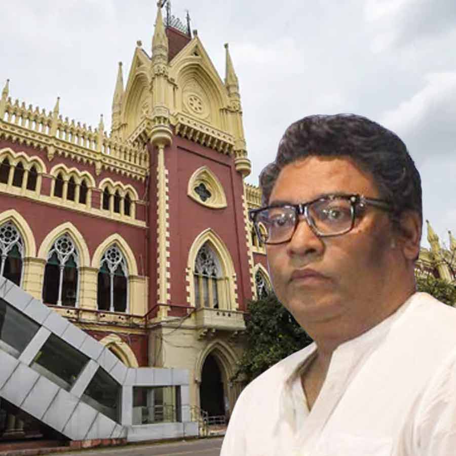 হাই কোর্টের দ্বারস্থ হলেন ইন্দ্রনীল সেন।