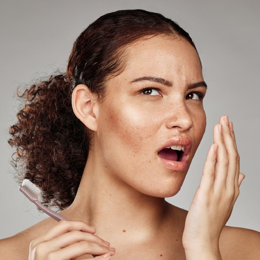 10 mins of oral health care can reduce bad breath and stop aging dgtl