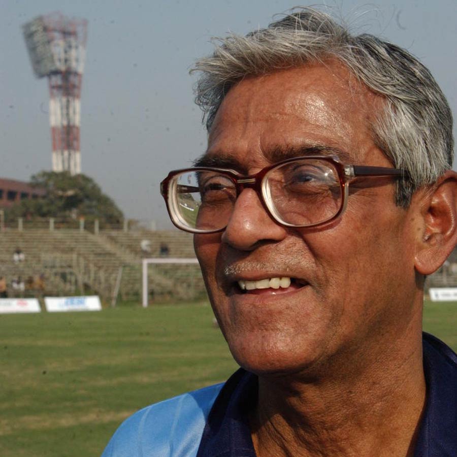 প্রাক্তন ফুটবলার এবং ধারাভাষ্যকার সুকুমার সমাজপতি মনে করতেন, ধারাভাষ্যকারকে খেলার চরিত্রটা বুঝতে হয় দ্রুত৷ 