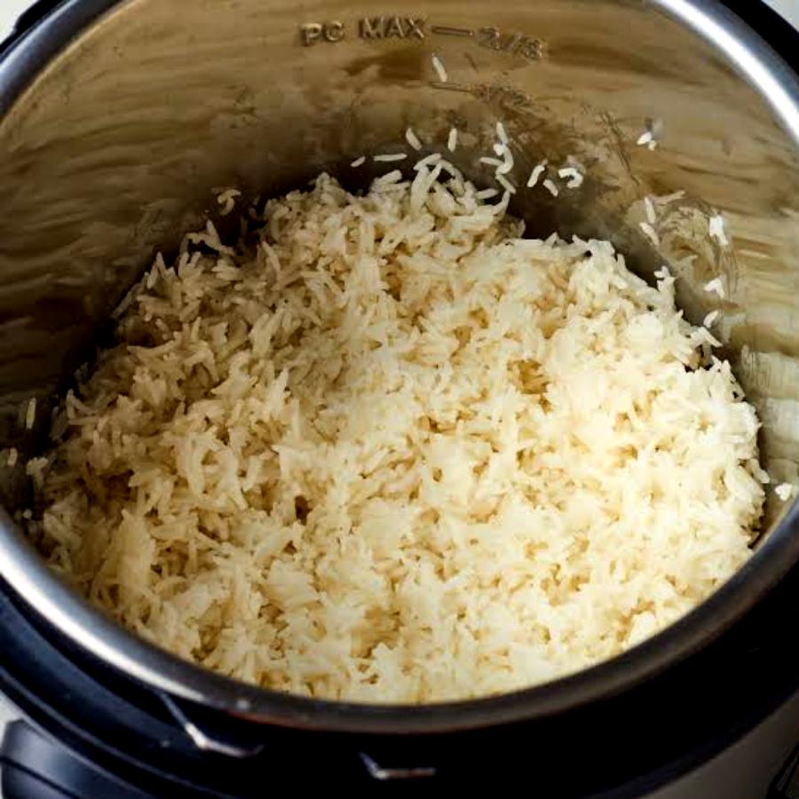 প্রেশার কুকারে ঝরঝরে ভাত রাঁধার কৌশল।