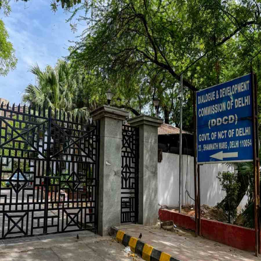 Sham Nath Marg bungalow
