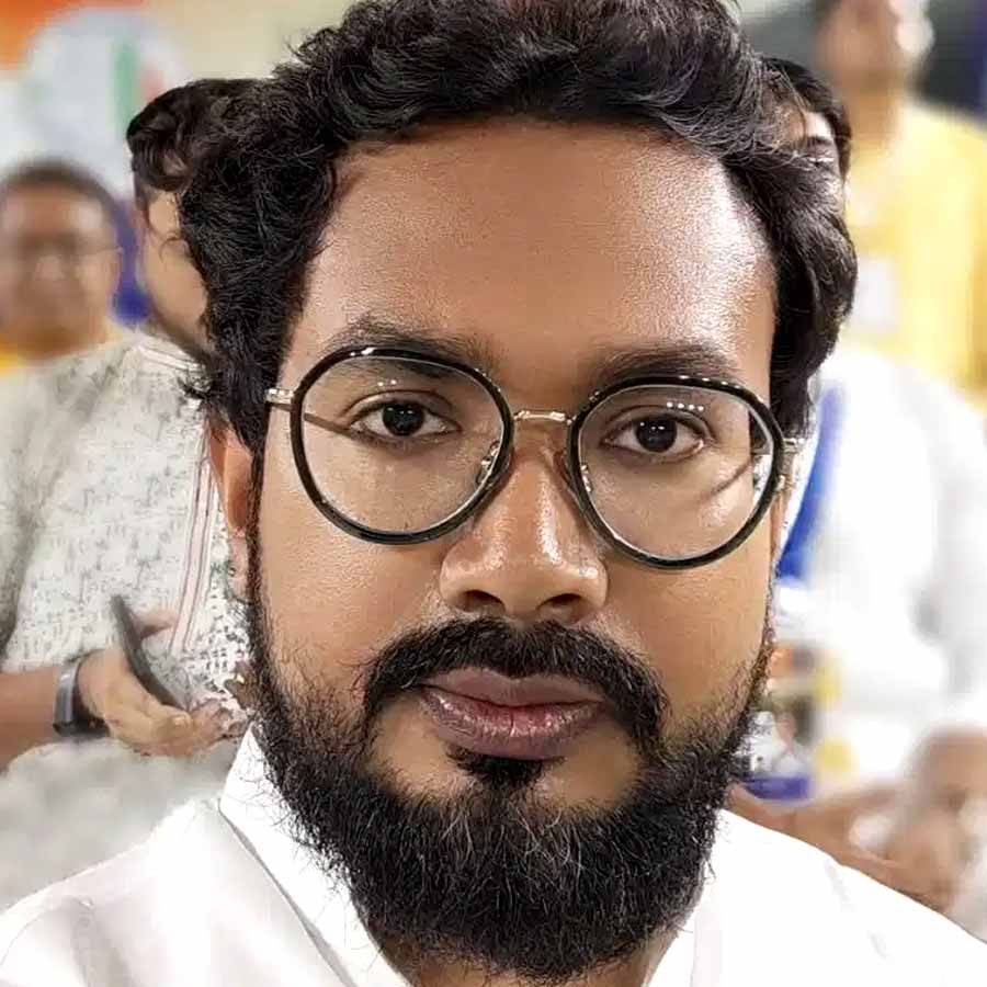 মুকুটমণি অধিকারী।