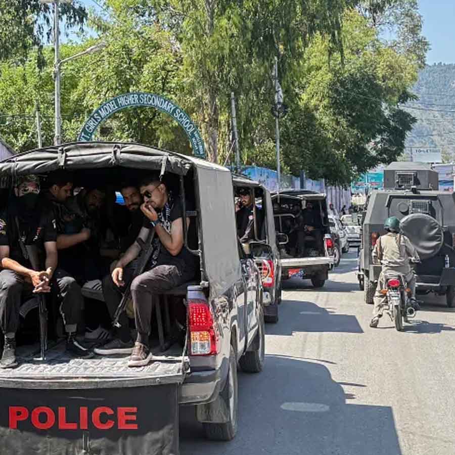 Several protesters dies in Rawalakot of Pakistan occupied Kashmir dgtl