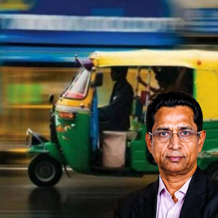 Meet 12th pass Autorickshaw driver who  Built a rs 800 Crore Business Empire