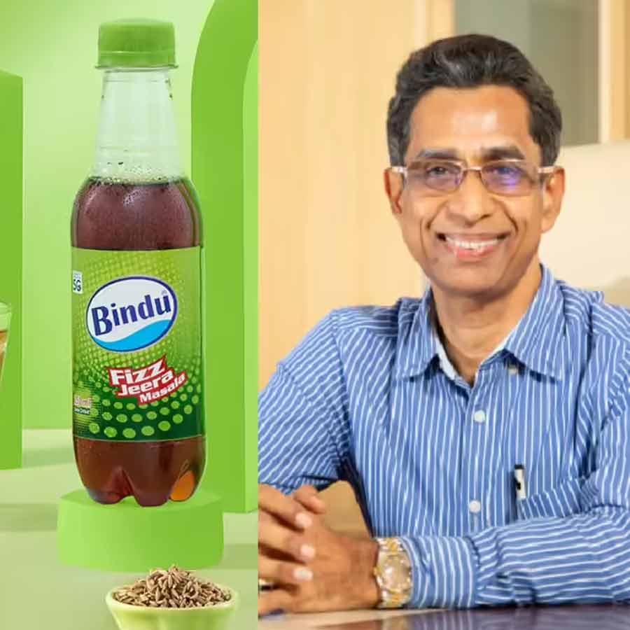 Meet 12th pass Autorickshaw driver who  Built a rs 800 Crore Business Empire