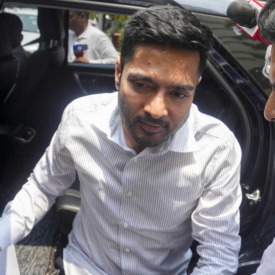Abhishek Banerjee summoned in ED office for questioning in Primary recruitment case dgtl