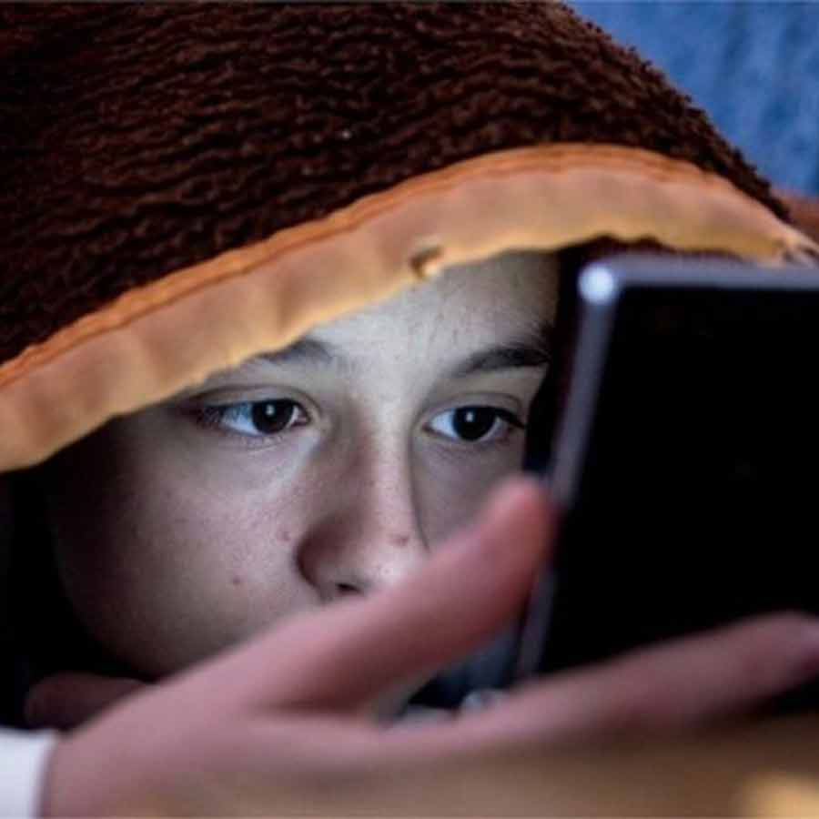UK announces full ban on social media for under 16
