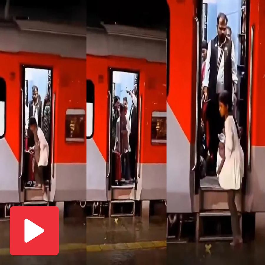 Video shows TTE forced a lady to leave train in heavy rain at night, accusing her of not having ticket dgtl