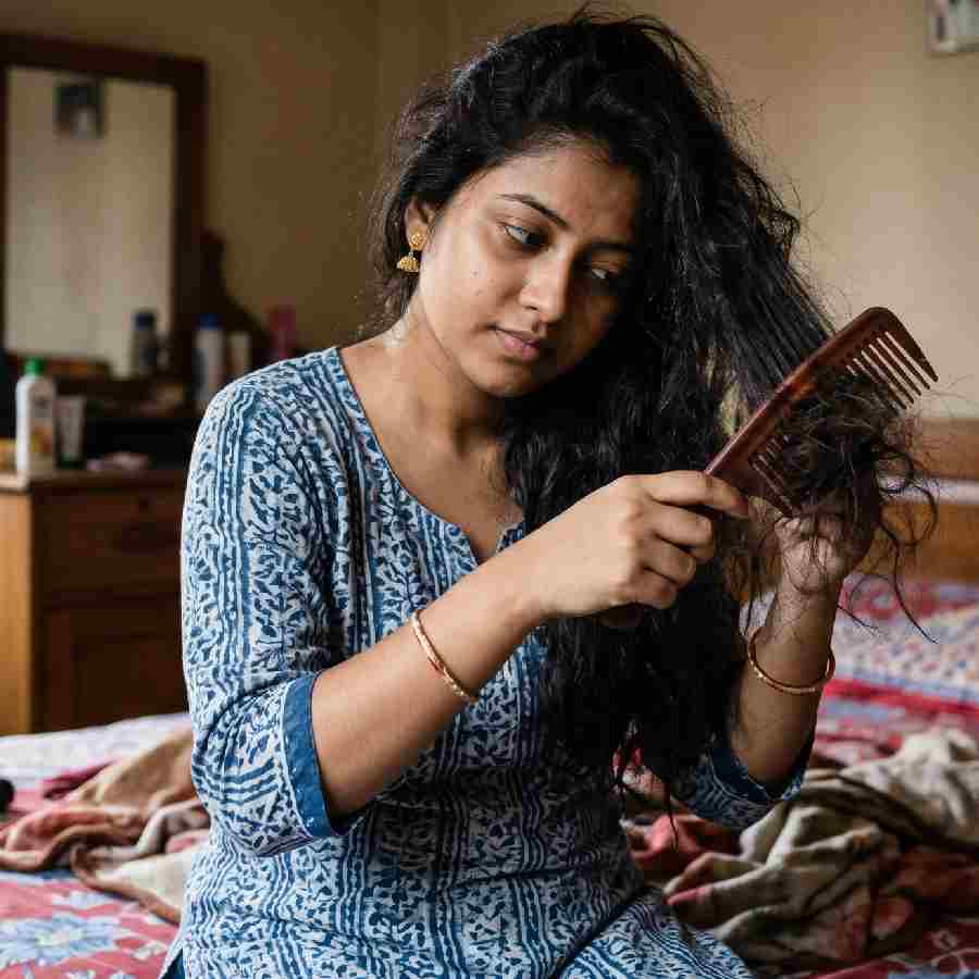 Throwing broken hair on floor brings bad luck according to vastu dgtl