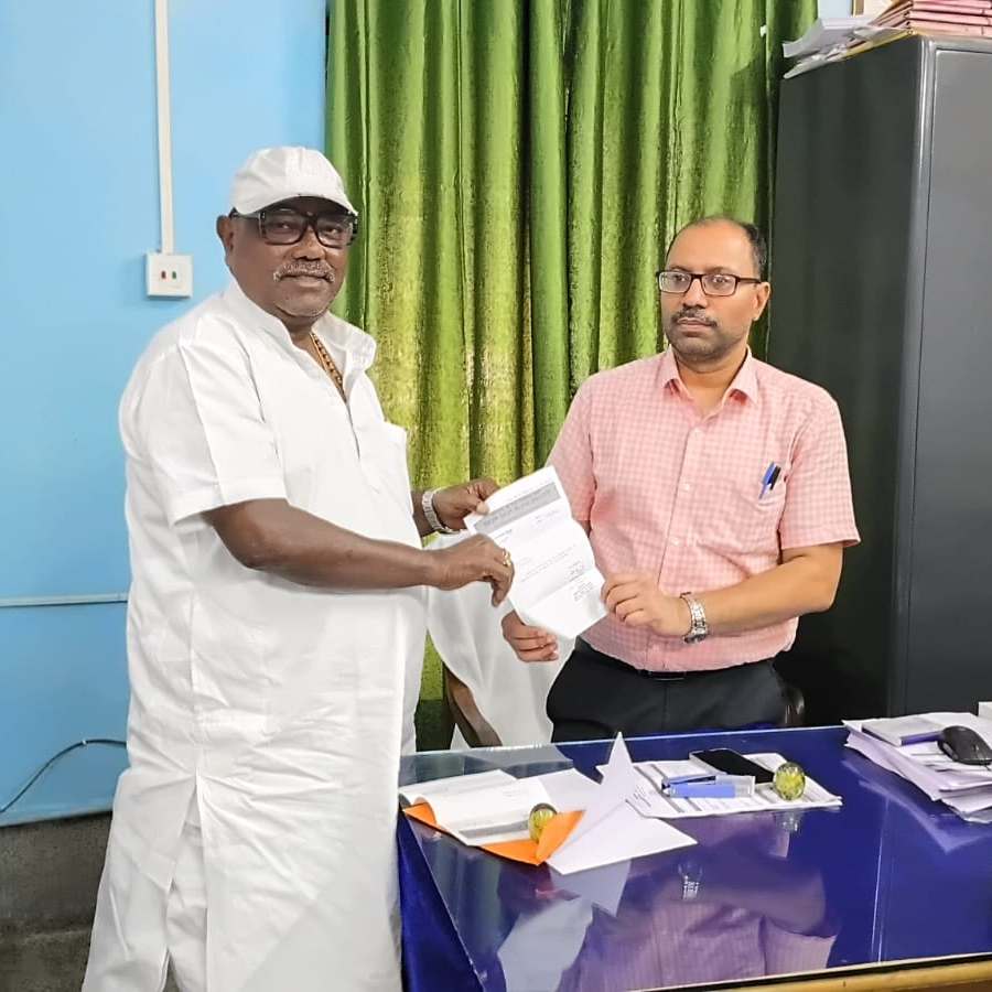 Dum Dum Municipality Corporation chairman resigns