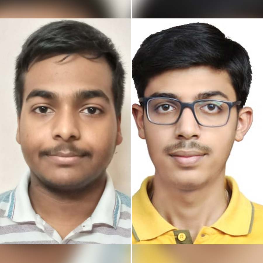 সৌঋদ্ধ মণ্ডল এবং উমঙ্গ ভুট।