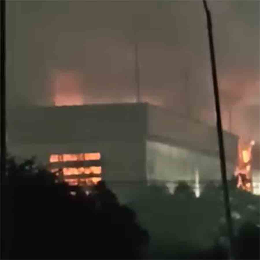 কোলাঘাট তাপবিদ্যুৎ কেন্দ্রে আগুন।