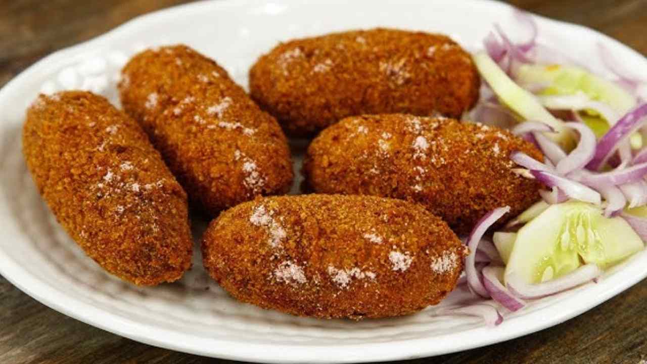 চপ বানানোর সময়ে কী কী নিয়ম মানলে স্বাদও হবে, স্বাস্থ্যও বজায় থাকবে। 