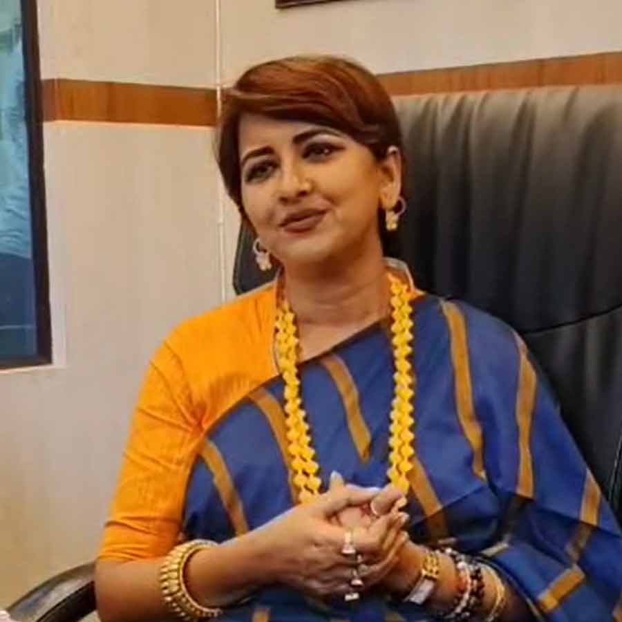 From Didi No. 1 Host to Member of Parliament, All About Political Career of bengali actress Rachna Banerjee