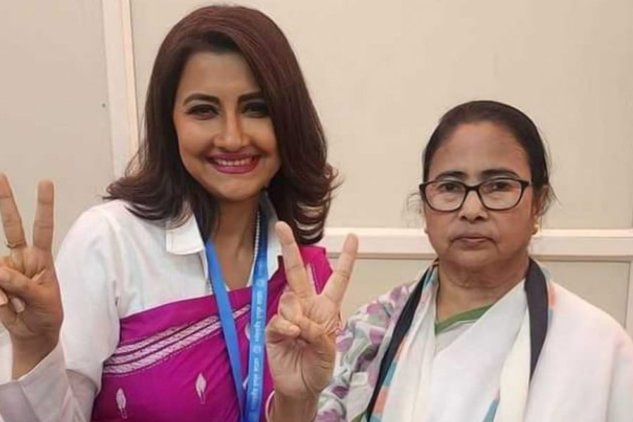From Didi No. 1 Host to Member of Parliament, All About Political Career of bengali actress Rachna Banerjee