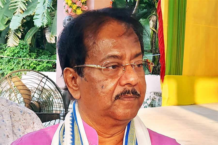 From ration scam to disproportionate assets, know rise and fall of Jyotipriya Mallick who quitted from all TMC posts