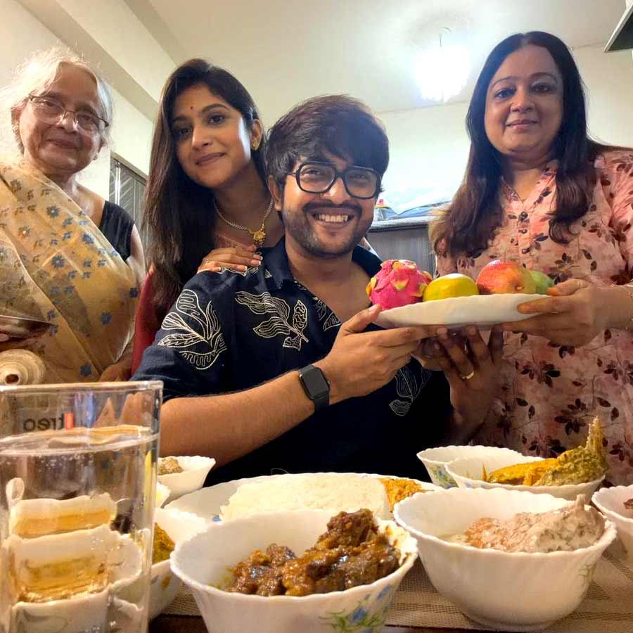 সৌরভের প্রথম জামাইষষ্ঠী। 
