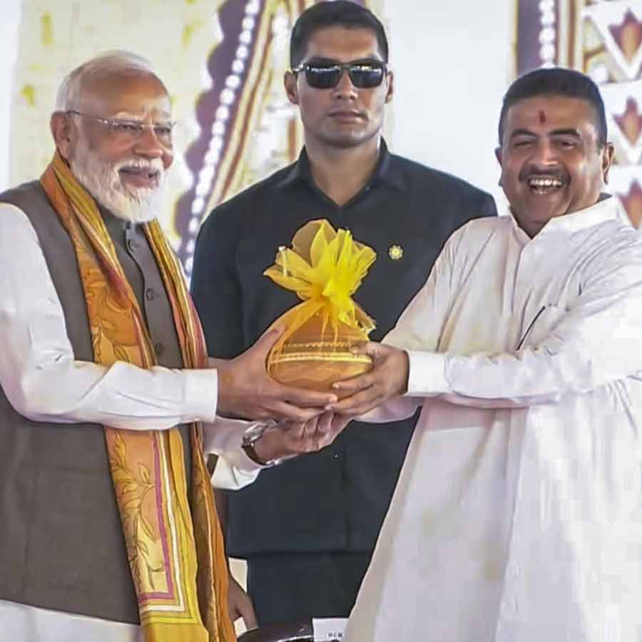 Narendra Modi promises a new bright future of West Bengal on Paschim Banga Divas dgtl