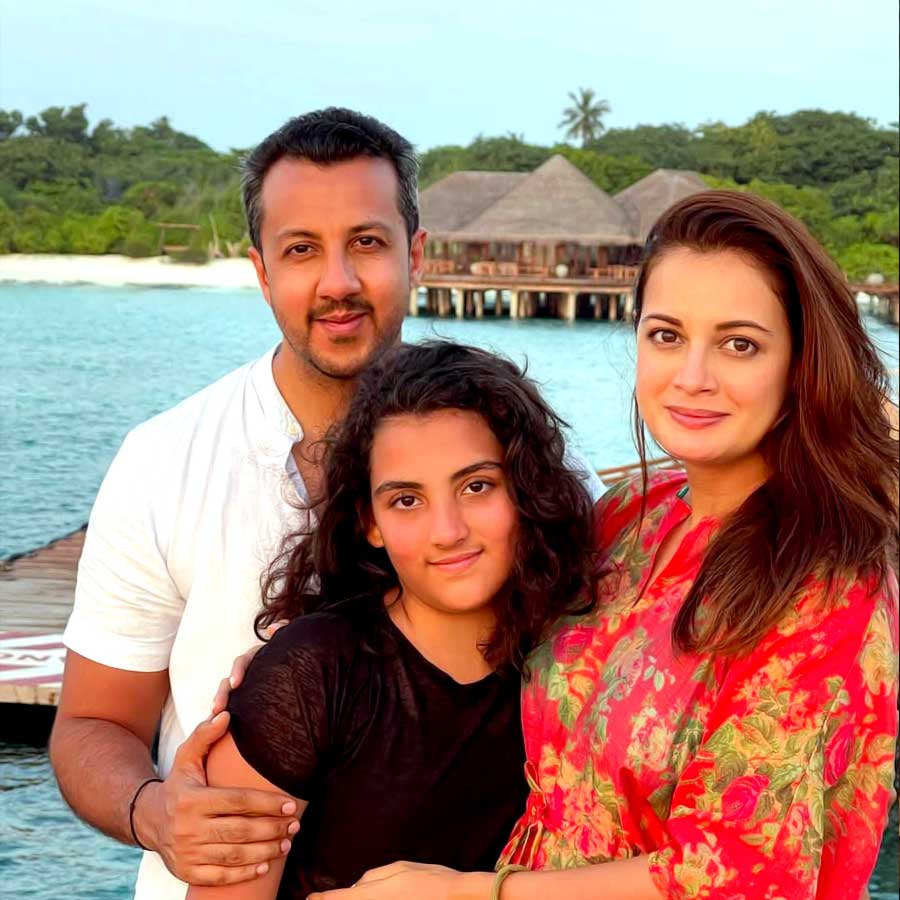 দিয়া মির্জার কাছে সৎ মেয়ের গুরুত্ব কতটা?