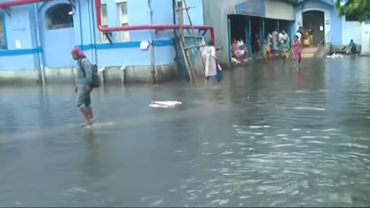 আরজি কর হাসপাতাল চত্বর। রবিবার।