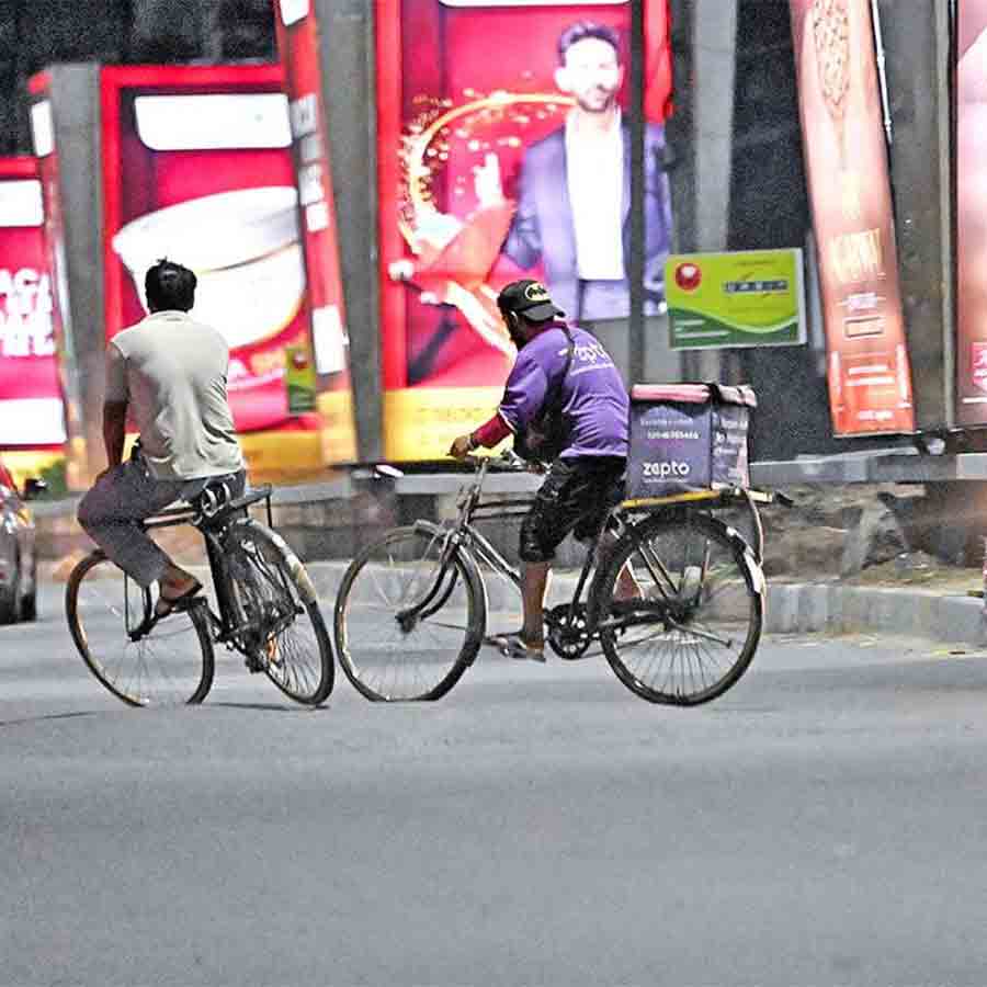 Gig workers and Migrant labour not satisfied With West bengal Budget
