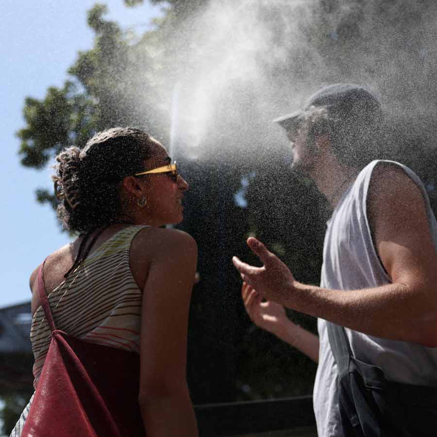 Heatwave across Europe, temperature France reaches upto 42 degree celcius, many died dgtl